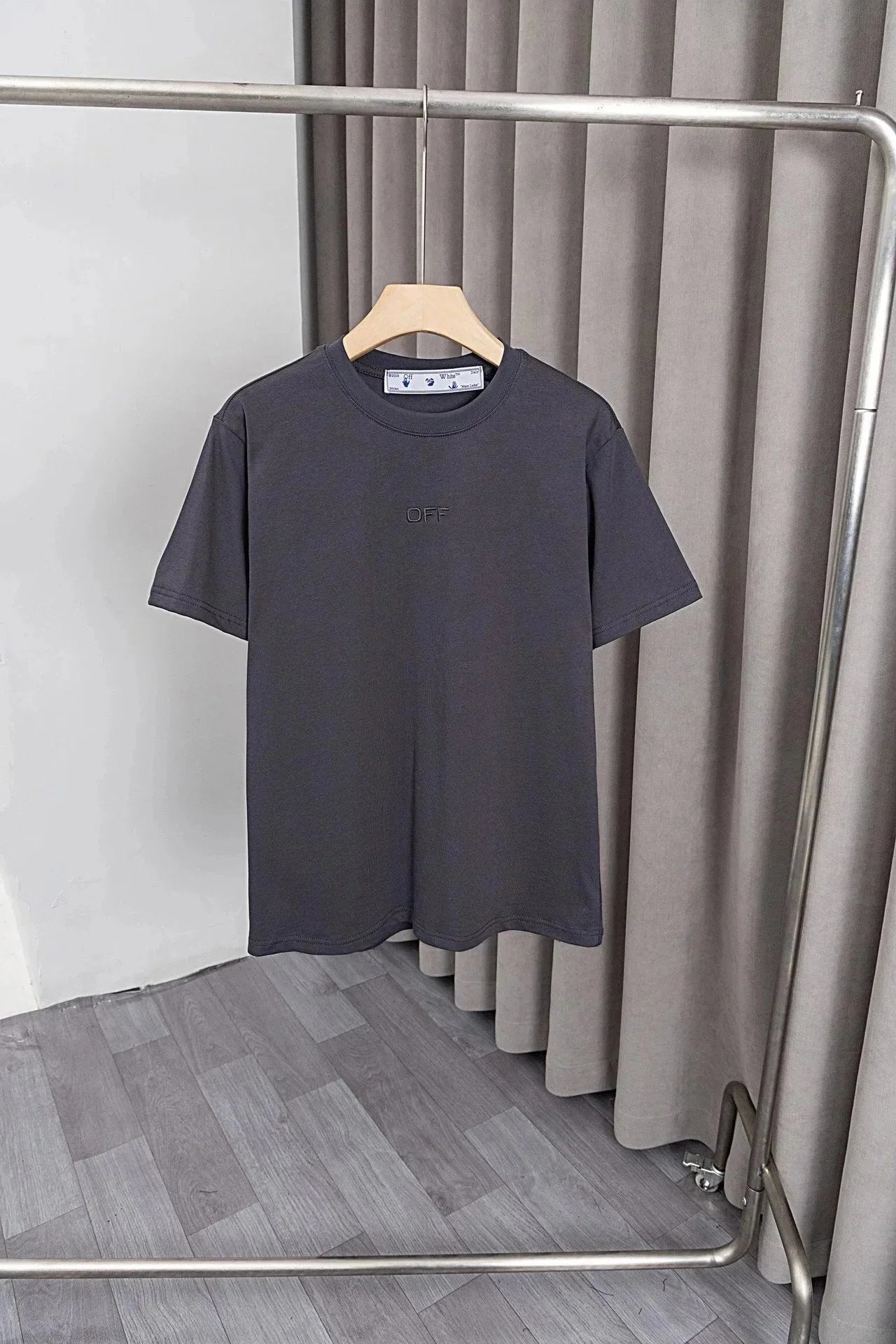 High Quality T-Shirt-1379