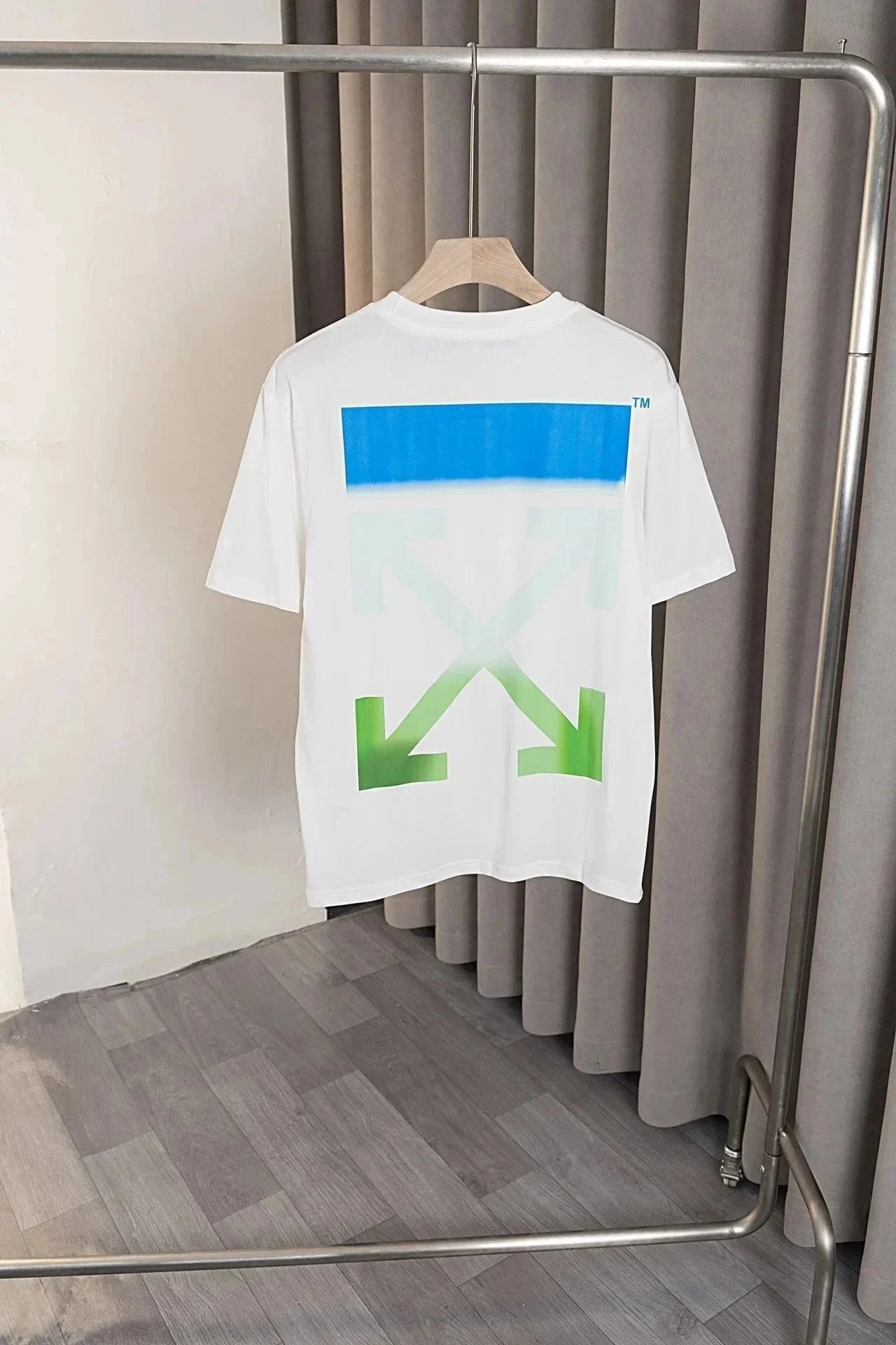 High Quality T-Shirt-1379