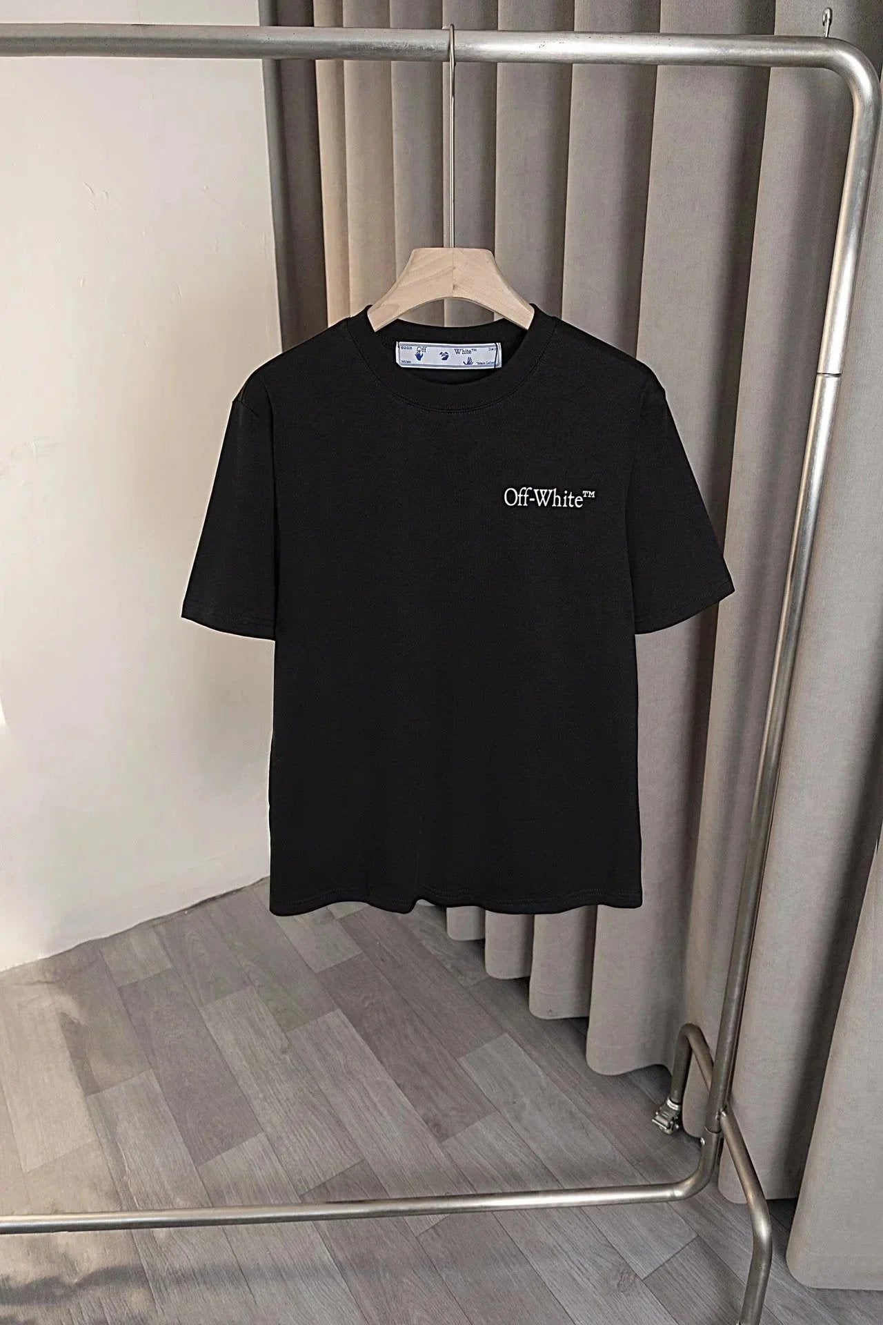 High Quality T-Shirt-1379