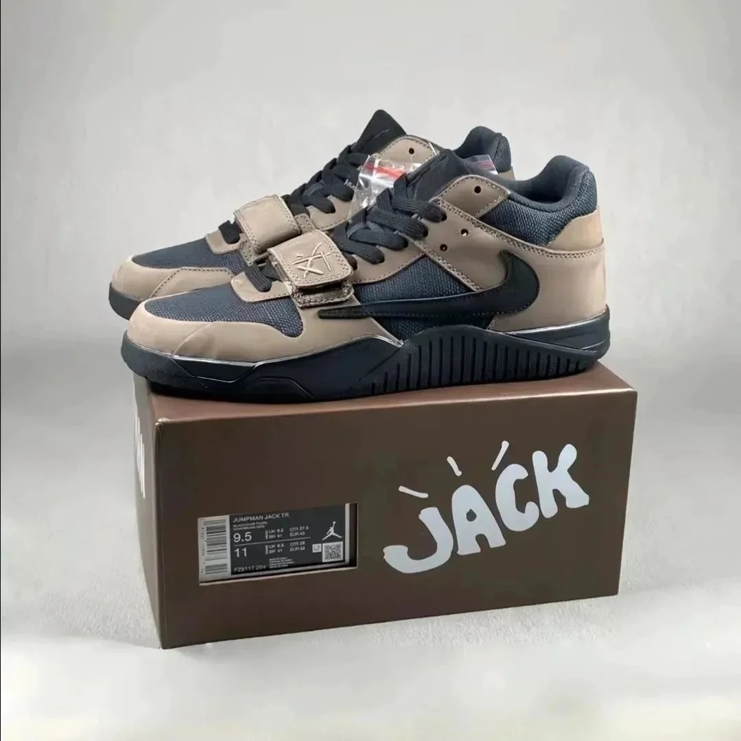 Black and brown sneakers-2327