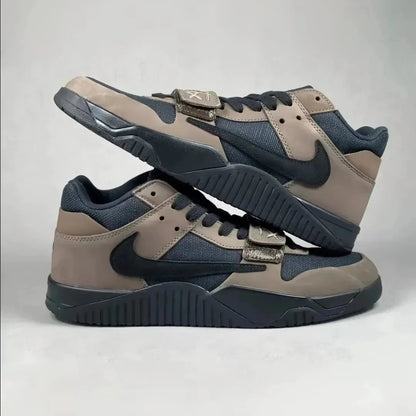 Black and brown sneakers-2327